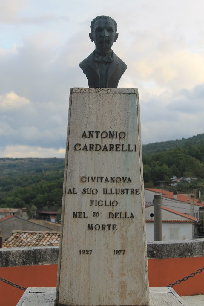 Antonio%20Cardarelli%27s%20Bust%2C%20Civitanova%20del%20Sannio%20-%2002.jpg